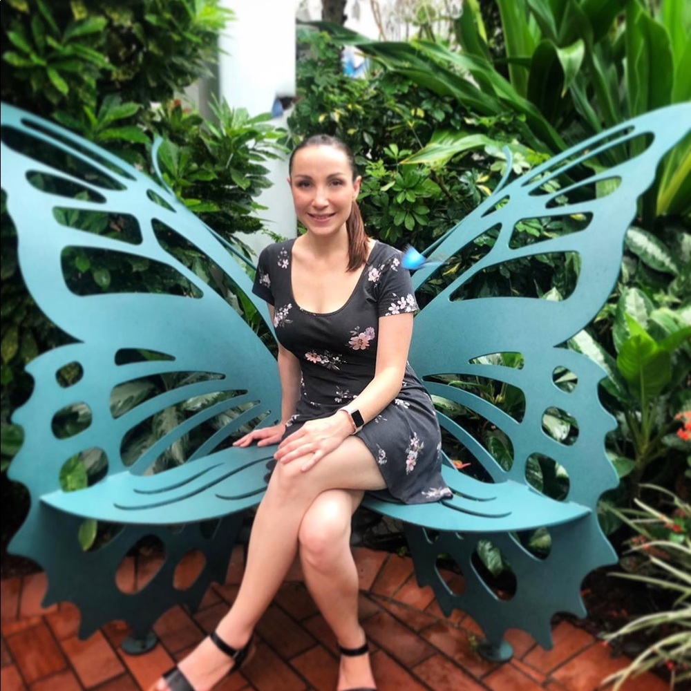 Meet your posh friend, Kayla!